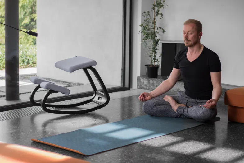 Kneeling yoga