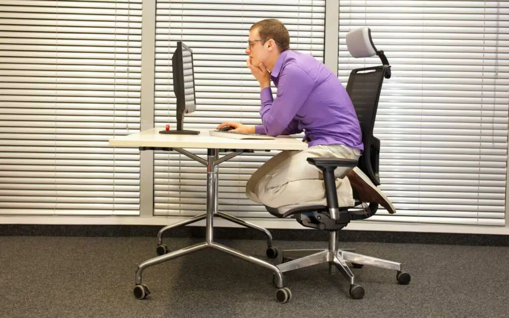 is kneeling better than sitting?