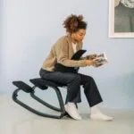 Varier-thatsit-Balans-ergonomic-kneeling-chair-office-chairr-01 Varier Open-Box Thatsit Kneeling Chair, in an office setting