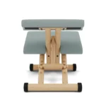 Varier_Multi™_TON7089_5 Varier Multi kneeling chair in Tonal Light Green fabric with natural wood base