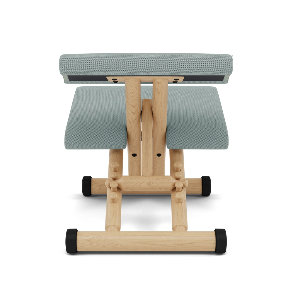 Varier_Multi™_TON7089_5 Varier Multi kneeling chair in Tonal Light Green fabric with natural wood base